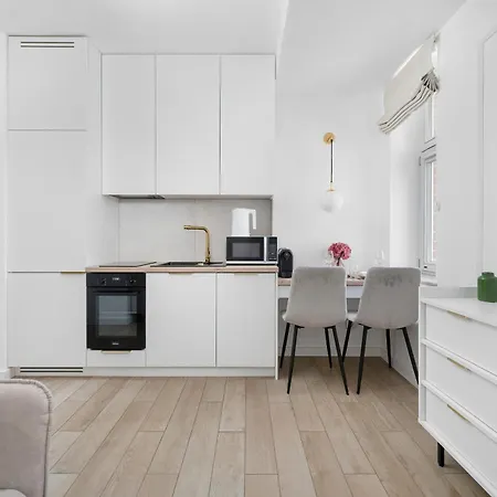 Appartement Przytulne W Sercu Wroclawia Z Parkingiem By Renters